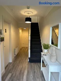 Dublin Suburban Haven - Image 3