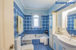 Zante View (4bedroom luxury home) Free Pickup - Image 2