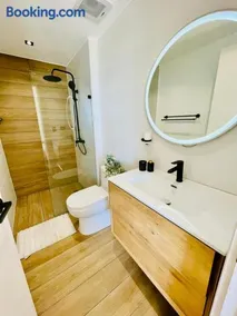 Apartamento con Balcón y Piscina en Downtown Punta Cana - Image 4
