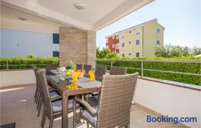 Gorgeous Home In Zaton - Image 2