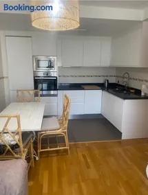 Apartamento centro de Foz con piscina - Image 2