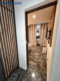 La Monique - Luxury Nautical Apartment - Image 3