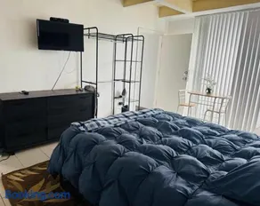 Wonderful LA studio apartment - Image 2
