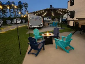 Your Glamping Escape Awaits 5 miles from the Beach - Image 2