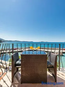 Villa Ana Apartments - Image 3