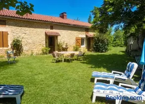 Maison charmante à Les Junies avec vue sur jardin - Image 2