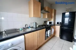 Clifton Park - Image 4