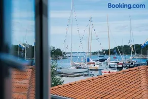 Royal Yacht Club Apartment, Sandhamn Harbour - Image 2