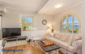 Stunning Home In Malinska With Wifi - Image 4
