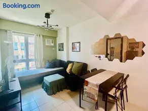 The Rochester, Bridgeview Tower - 1BR Apartment - Image 1