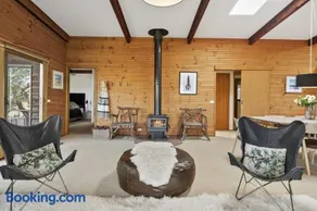 Aireys Treehouse - Image 3