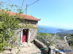 Menelia's house Lesvos - Image 1