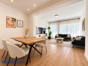Tempora Homes - Central Apartment - Image 1