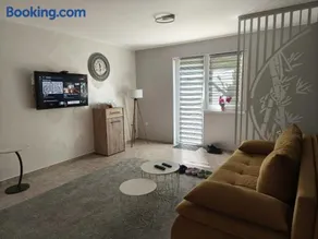 Silver Spa Apartment - Image 5