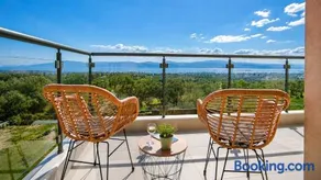 Villa Gala Eretria Family Stay with Sea View, Garden & BBQ - Image 2