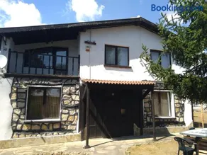 Guest House Poli - Image 3