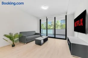 Sunny 2-Bedroom Apartment with Parking in Rouse Hill - Image 1