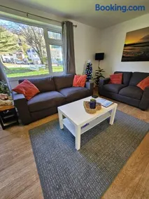 2 Bed Coastal Bungalow - Millendreath, Looe - Image 4