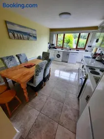 Lovely ballina townhouse - Image 1
