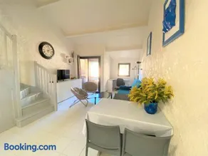 studio mezzanine climatisé 40 M2 bord de mer - Image 3