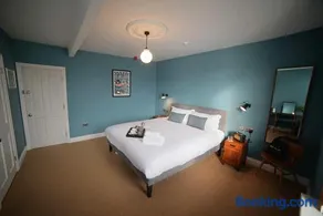 The Alma Taverns Boutique Suites - Room 1 - Hopewell - Image 4
