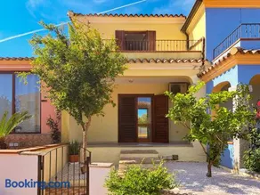 Appartamento Residenziale Trilocale Aresula San Teodoro - Image 1