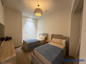 Furnished chalet with hotel furnishings in El Alamein Towers - Image 2