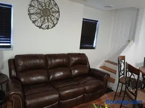 1BR Apartment - Unit B - With Parking and 10min Walk to NYC Train Station - Image 4