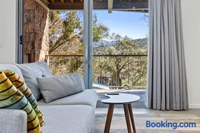 Little Rocky Retreat - Image 1