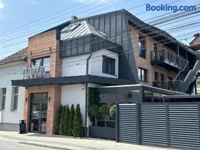 B18 Apartments - Image 3