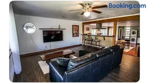 Alta Peak House - Image 5