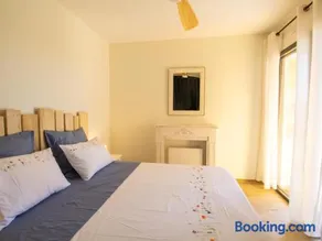 Gîte confortable avec piscine privée et jardin clos en Dordogne - Image 4