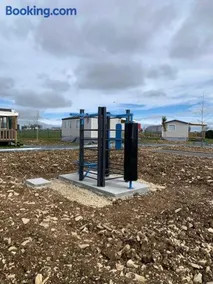 ZEcamping 3 étoiles toboggans fitness locatif TV clim 4 pers - Image 3