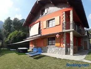Chalet Casa Rossa Presolana - Image 1