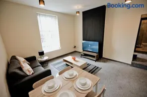 The Residence by JS Apartments - Image 1