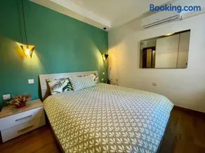 Airport Accommodation Bedroom with your own private Bathroom Self Check In and Self Check Out Air-condition Included - Image 2