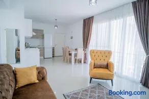 Beautiful Two-bedroom Apartment with Sea and Mountain views Sel 8-5 - Image 2