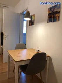 Bed & Kitchen - Image 4