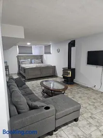 Lovely one bed accommodation in a quiet environment - Image 2