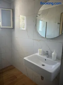 Foti Rooms - Image 4