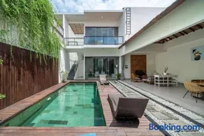 Modern Tropical 2BR Villa in Seminyak Kuta with Pool & Garden - Image 2