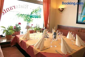 Hotel Vater Rhein - Image 2