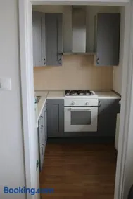 Peaceful relaxation apartment - free parking - Image 4