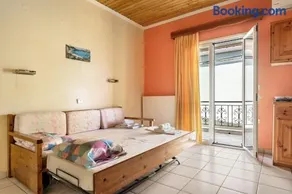 Lefkothea apartment 4 - Image 2