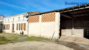 Joli gîte dans une installation équestre - Image 1