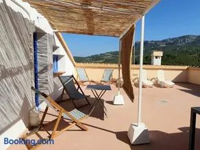 ÁTICO GUADALEST rooftop apartment with beautiful views and art - Image 1
