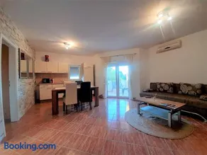 Charming Apartment Angela near Malinska - Image 2