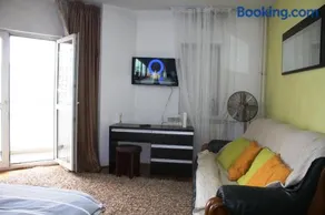 decebal premium apartment - Image 2