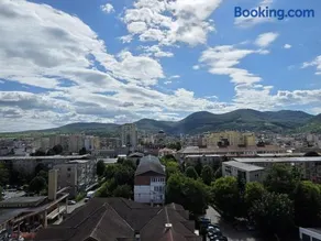Cosy 2-bedroom apartment with an amazing panorama - Image 2