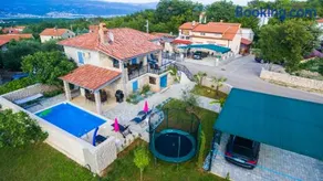 Old Stone House Apartment With A Heated Pool - Image 2